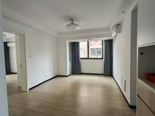 18号线地铁口精装修一室一厅,拎包入住,业主置换诚意出售