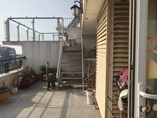 芝罘岛西海岸204平南北通透四居 满五顶层住宅