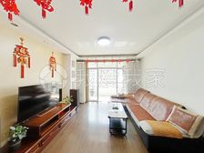 新出三房,业主置换,急急急!中间楼层,小区美丽家园,环境优美