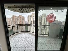 天山河畔14号中心花园位置 高区三房 拎包入住