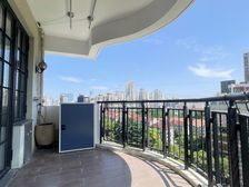 天山河畔一期 靠天中路门口 带车位 两房性价比高 强力