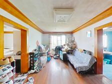 周康四村 3室2厅1卫 精装修 318万元