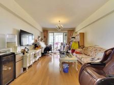 天山河畔花园 3室2厅 141.7平