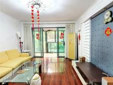 小区中心位置,南北通大三房,带大花园,一梯两户,高得房率。