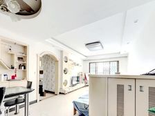 金澳华庭非常正气,楼层好、采光佳,让您居住非常舒适!