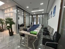 真实!嘉宏振兴81.5平家私齐全两个隔间落地窗