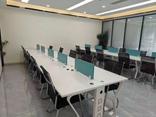 地铁口!甲级写字楼东城万达广场业主新装修家具齐全拎包办公