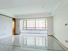 中信泰富九庐(西区) 电梯房 次新小区 南向采光好 近医院