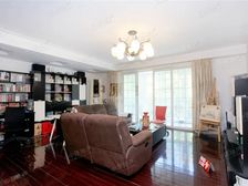 大居苑 精装大3房,送地下储藏室,可拎包入住 出小区8号线