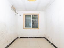 虹梅新苑,底楼南北大两房,毛坯房好装修,诚意出售随时看房