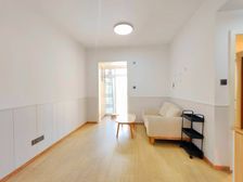 次新小区 带私人露台 门口就是5号线 近龙湖 拎包入住