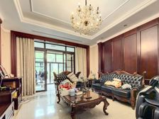 新城洋房带大花园,带两层地下室