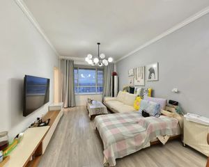 五彩城 2室1厅 东南