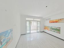 甄选好房源,3房2卫飞机户型使用面积多。业主置换诚心出售