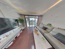 万达广场18号线地铁口,双飞机户型大三房诚意出售