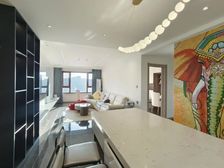 招商贝肯山六期B 三室双卫 中间楼层 20多万装修带车位