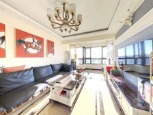 群力封闭小区 年限新 两室明厅 采光好