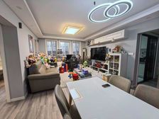 世博家园繁华地段精装修电梯三房中心位置楼层好 诚意出售随时看