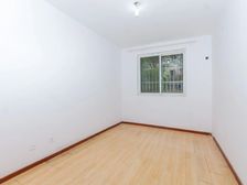 新华小区2003年房龄,一楼带院子双南户型,简装修随时看房