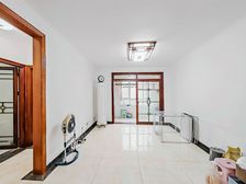 力高国际 2室2厅1卫 精装修 108万元