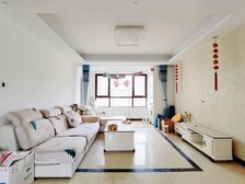 保利华庭 3室2厅2卫 精装修 165万元