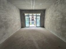 一梯两户!小洋房!七 小旁!次新小区!满两年!