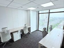 阜成门甲级写字楼 中层60平带窗精装配办公家具可分租