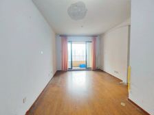 新上房源 地铁口300 两房 前排无遮挡 采光视野好 可看房