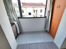 急售 电梯已运行 地铁口50米 小三房,看房随时