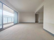 急售龙湖洋房,看绿化,横厅采光好,交通方便,业主安心急售