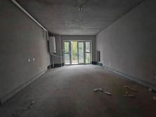 急售 冬景园洋房一楼带60平小院,带下跃 空间充足