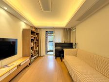 上叠西边套,顶层45平大露台,小区花园景观安静