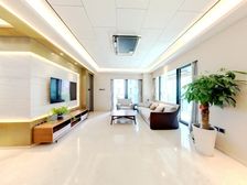 绿地海珀18年次新房人车分流2梯2户 全屋地暖 送75万车位