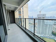 诚心出售!万博商圈 送车位 双卫精装 来电看房!