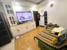 店长强力,理工小精装一房,领包入住,次新电梯中区楼层!