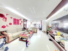 依云小镇 3室2厅 155.26平