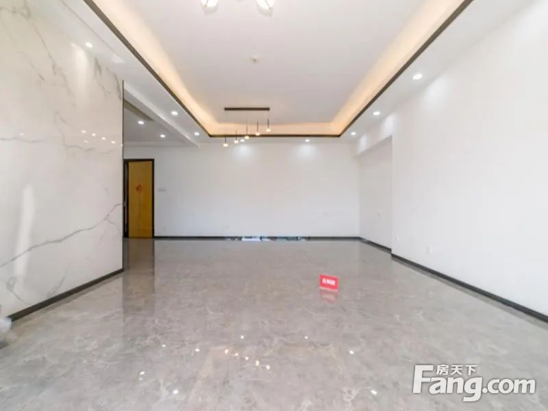 天鹅湖大平层好房