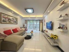 一楼送双花园曹江公寓 大两居 南北通透 出行方便 临地铁