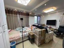 长馨园小区中楼层电梯房停车充足双卫小区绿化高密度低