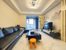 照母山依山郡 光环附近 朝中庭 门口双轻轨 价格可谈