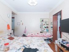 近普陀中心医院,两房一厅电梯中区,南北通,价格好谈,看房方便