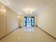 照母山光环旁恒大御府, 趴活的3房2卫,博,雅,一,外