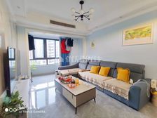 中央公园地铁站旁精装三房出售