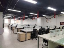 望京南天启大厦办公室精装500平8个工位容纳90左右3元