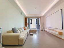 新上!照母山旁 全新装修奶油风 保持非常新 中央空调