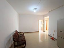 业主急售,门口即轻轨,随时可看