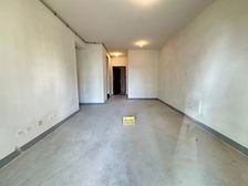 纯毛坯没有住过 有个产权车位 随时看房 出门百联苏宁