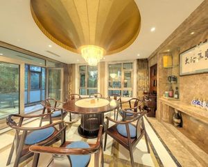 丽华苑别墅南北入院上下四层交通方便