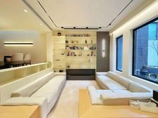 豪装大联排原木风,拎包入住,全屋品质家居,南北双花园,双车位