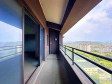 新上 中交漫山5期横厅4房 洋房 还有折扣 有兴趣的老板滴滴